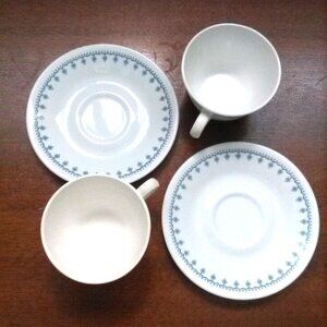 2 Vintage Corelle Livingware by Corning Coffee Cups w/ Saucers